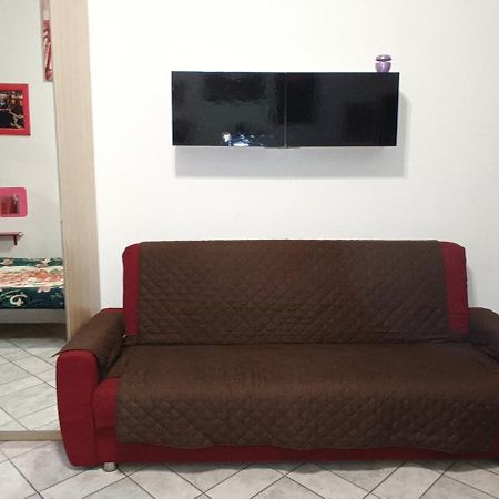 Casa Vacanze Completa Di Tutto E Anche Di Piu Livorno Buitenkant foto